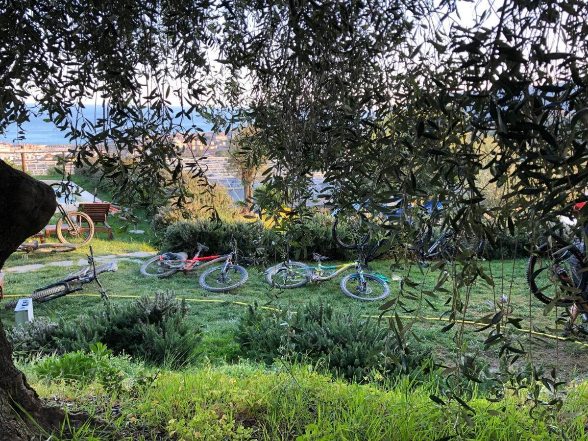 Agriturismo "I Castellari" Pietra Ligure Exterior photo